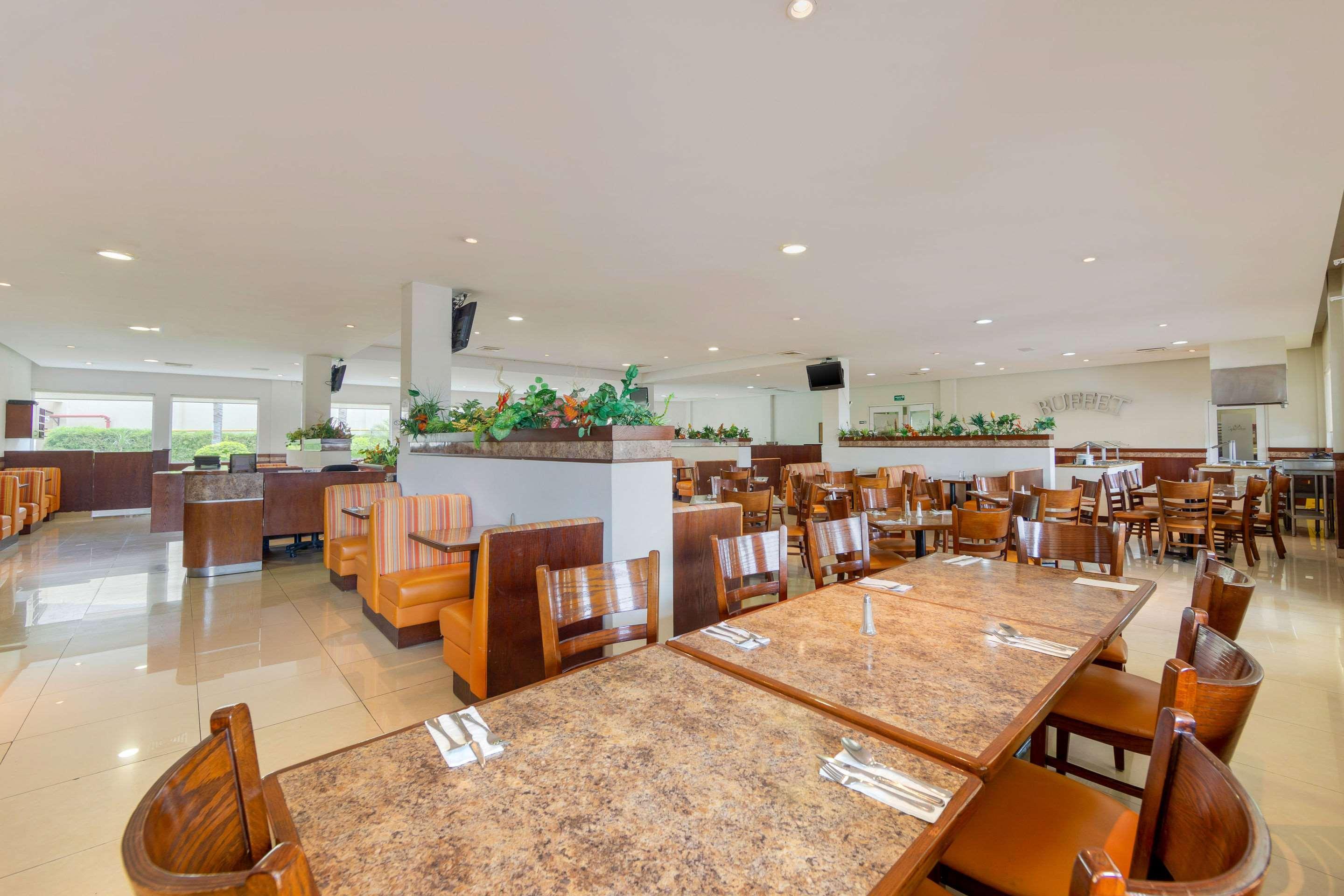 Comfort Inn Monterrey Norte San Nicolás de los Garzas Exteriér fotografie