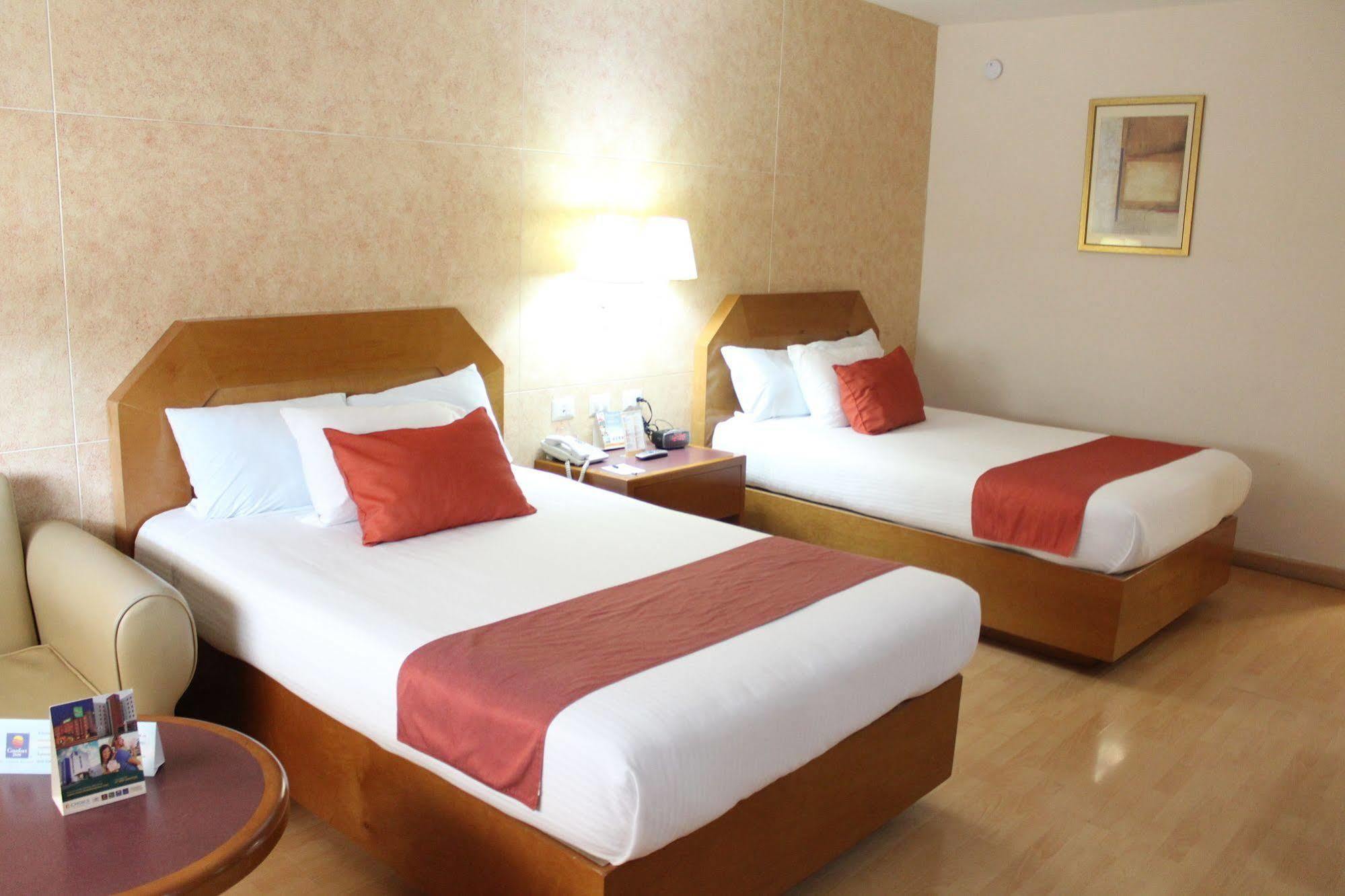 Comfort Inn Monterrey Norte San Nicolás de los Garzas Exteriér fotografie